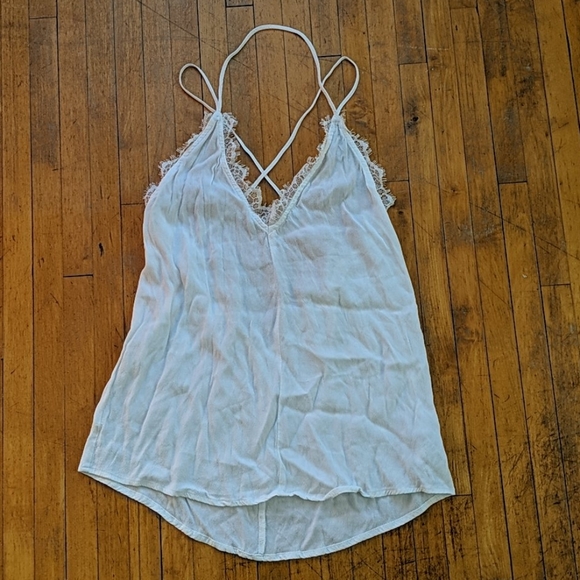 White lace trimmed tank - Picture 1 of 3